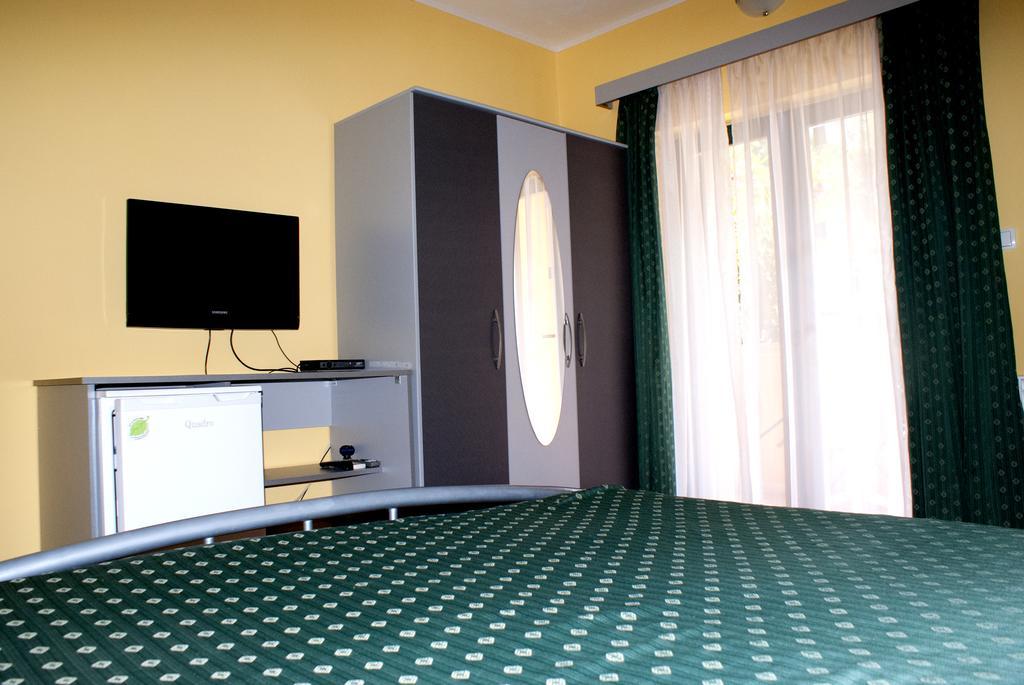 Pansion Ana Hotel Mali Lošinj Exterior foto